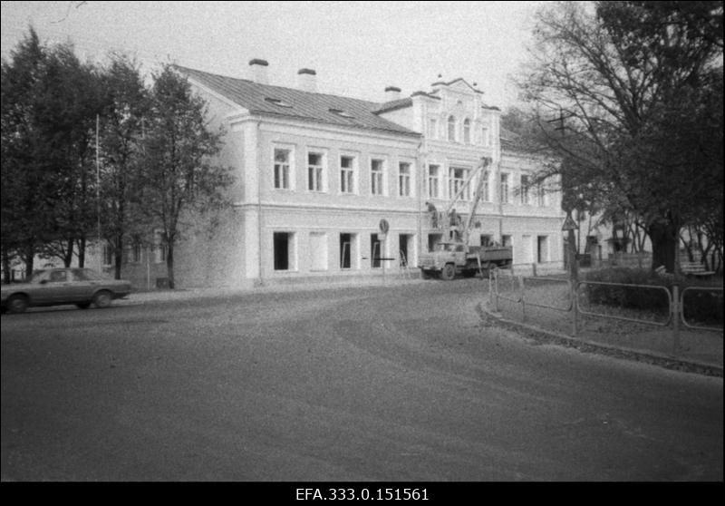 Tallinna tänaval asuva hotelli remontimine.