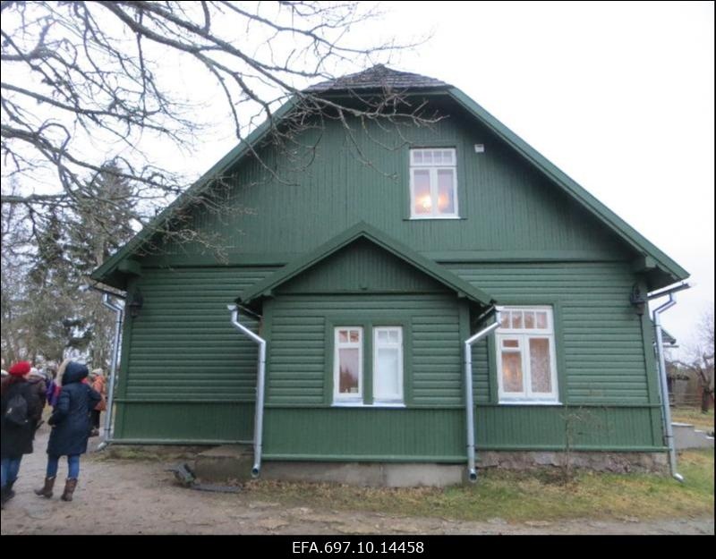 A.H.Tammsaare sünnitalus tegutsev muuseum Tammsaare väljamäel. Kirjaniku vennale Augustile kuulunud elamu.