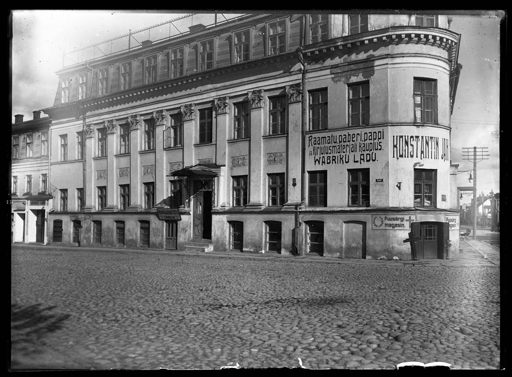 Beach tn 1 (degraded) hotel Bellevue Kalda tn side façade