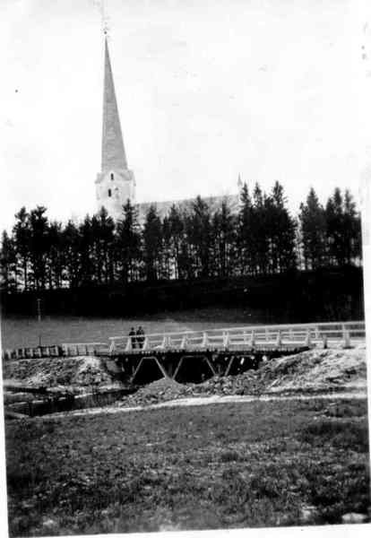 Foto Tarvastu kirikusild