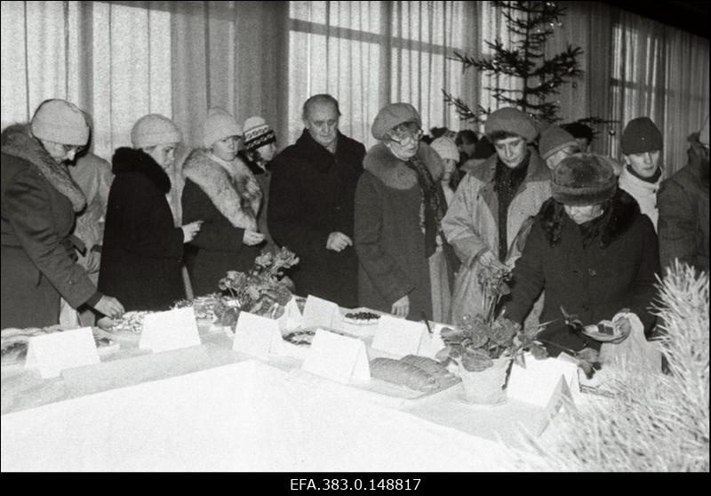 Külastajad Rakvere Leivakombinaadi leivapäeval restoranis Rakvere.