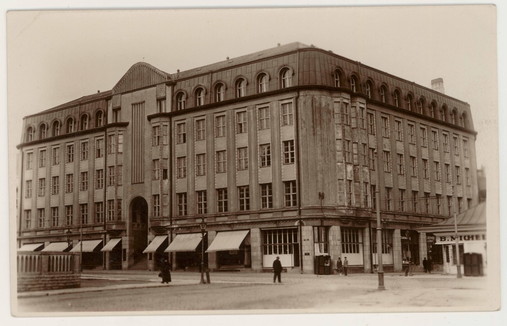 Office building Pärnu mnt 10. View from the east to the main façade. Eliel Saarinen. 1911-1912
