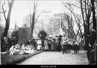 Vabadussõjas langenud Soome vabatahtlike mälestussamba avamine.  duplicate photo
