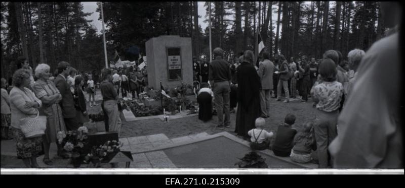 Vabadussõja mälestussamba avamine Võrus.