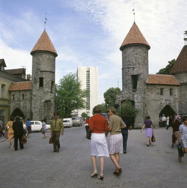 Tallinn. Viru väravad.