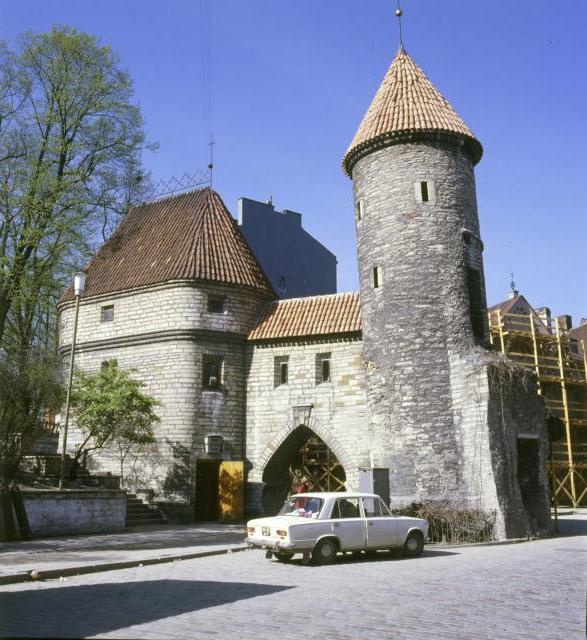 Tallinn. Viru väravad.
