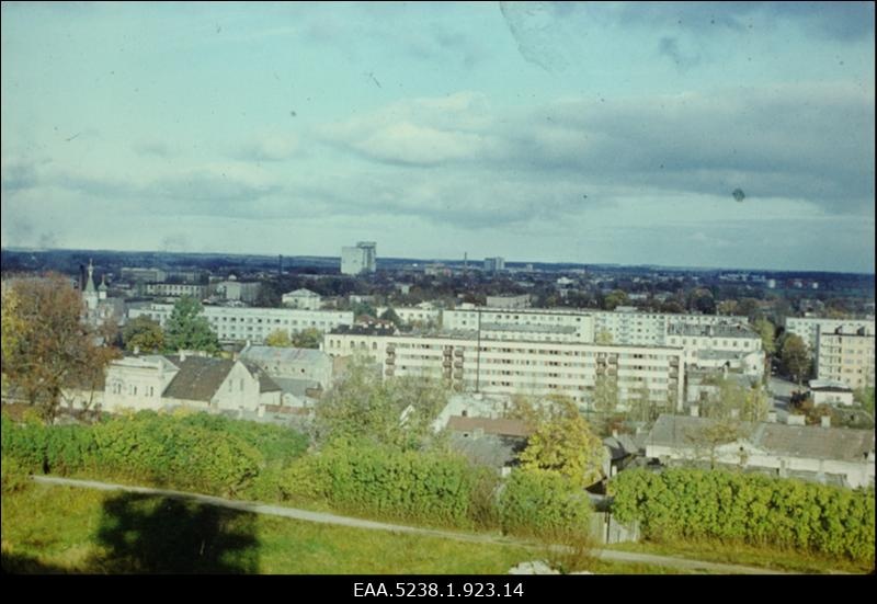 Vaade linnamäelt Rakvere linnale