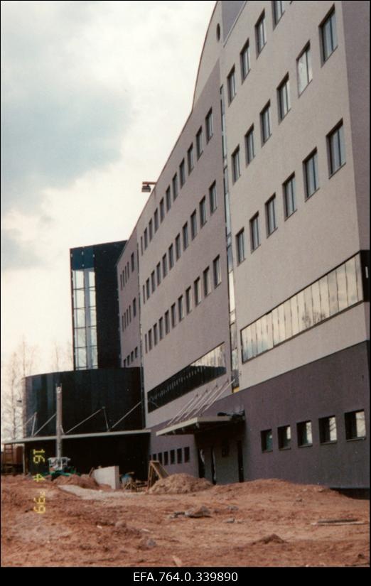 Tartu Ülikooli arstiteaduskonna prekliiniliste ainete õppehoone Biomeedikumi ehitus Ravila tänaval.