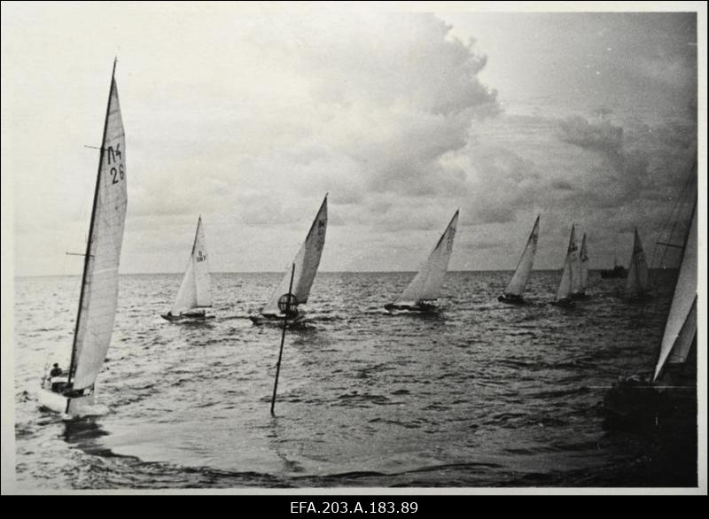 Kaader filmistuudio Tallinnfilm mängufilmist Jahid merel.