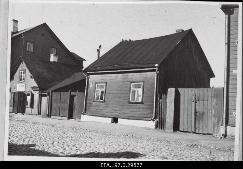 Turu tänav 42.