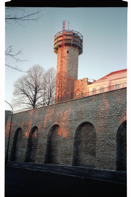 Vaade Falgi teelt remondis olevale Pika Hermanni tornile Tallinnas