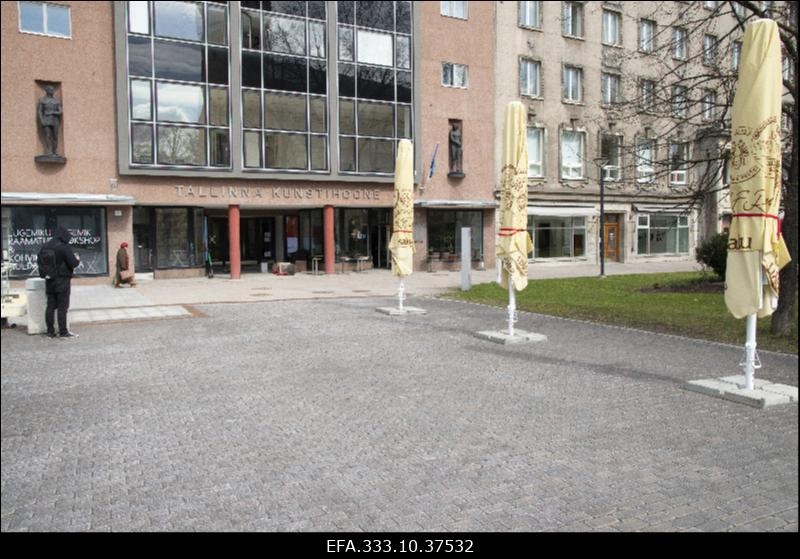 Vaade Tallinna kunstihoonele.