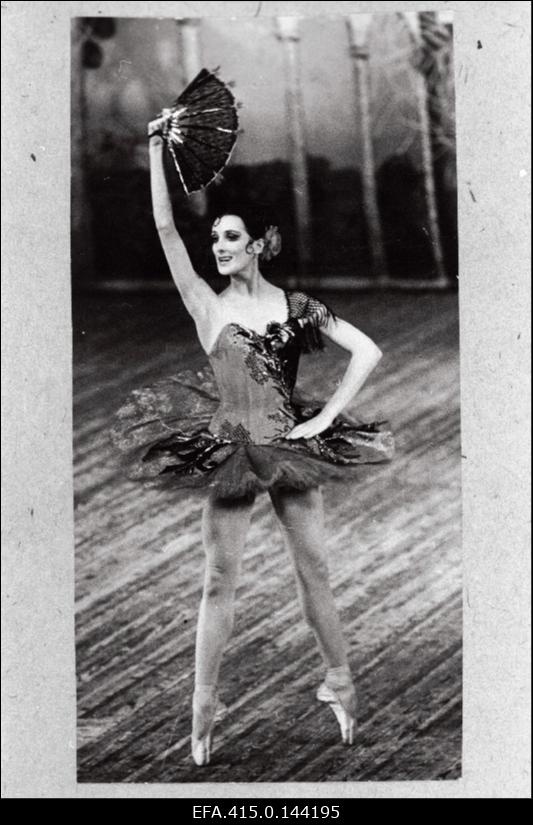 RAT Estonia balletisolist Kaie Kõrb Guiteria osalisena L. Minkuse balletis Don Quijote.