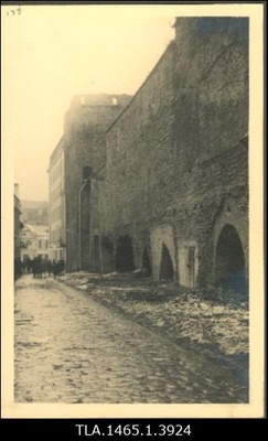 Vaade Müürivahe tänavalt Karja tänavale.  duplicate photo