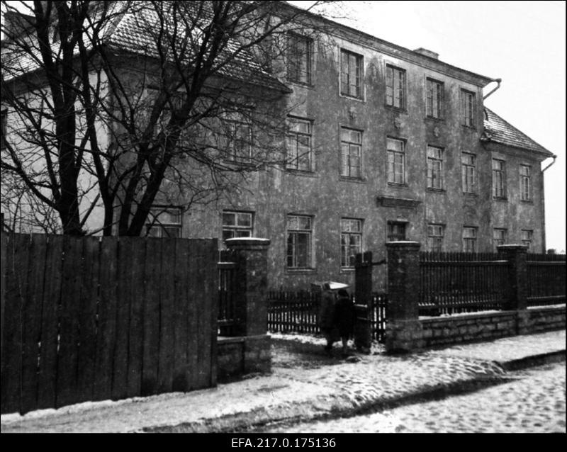 Haigla Rohuaia tänaval.