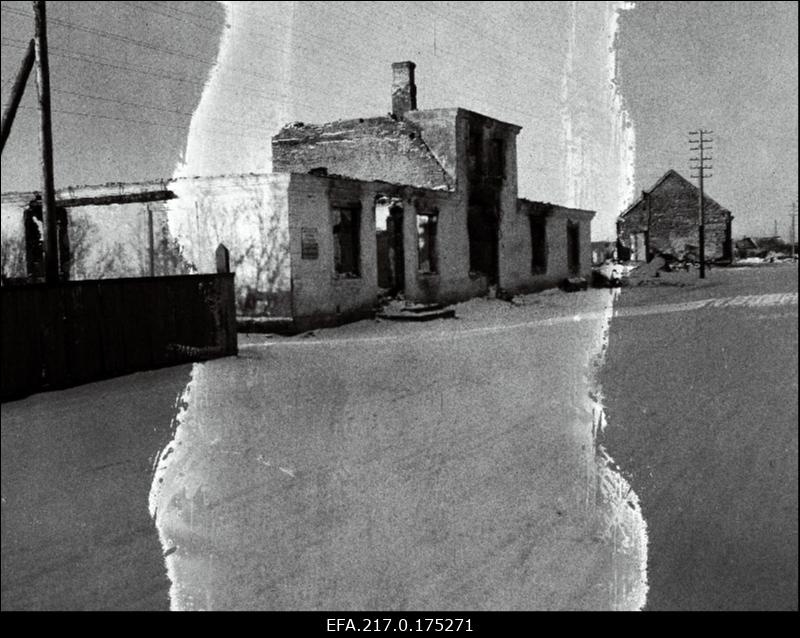 Varemed Rakvere tänaval.