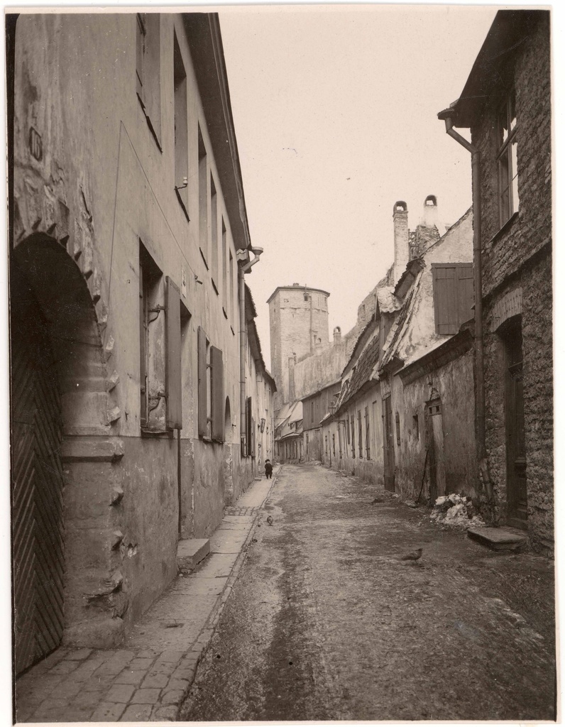 All-city. View of the Munka Rear Tower from Müürivahe Street