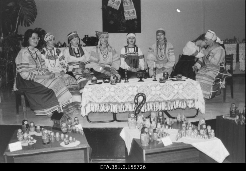 Narva muuseumi juures tegutsev vene folklooriansambel “Suprjadki”.