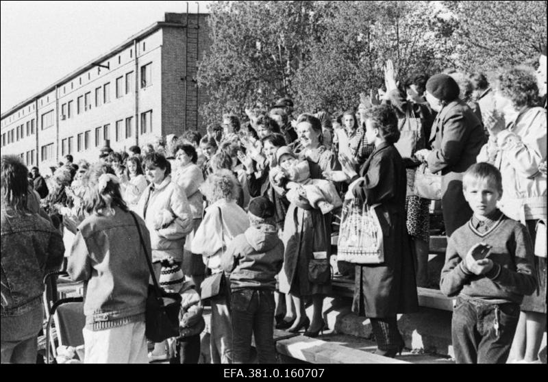 Virumaa tantsupidu “Kalevi” staadionil.