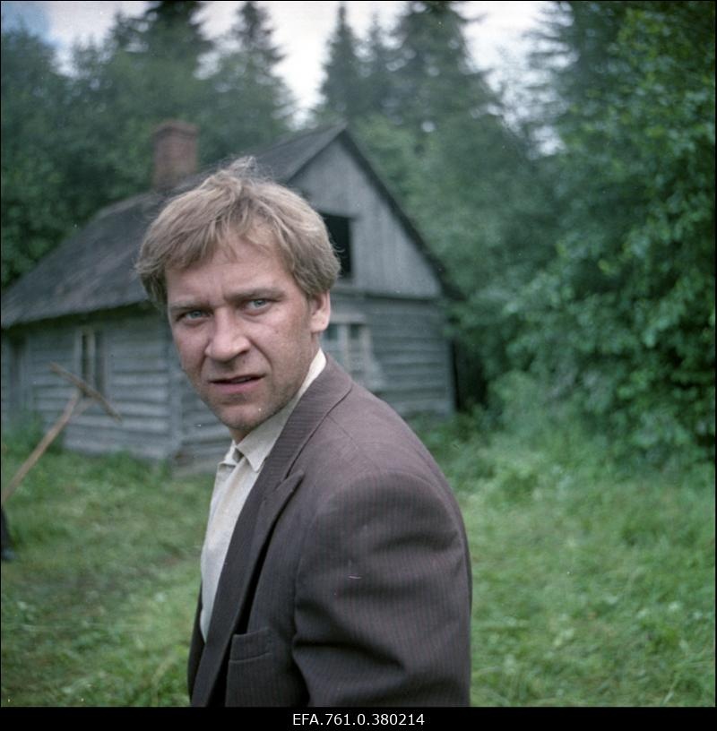 Stseen filmist "Metskannikesed". Reinu rollis Tõnu Kark