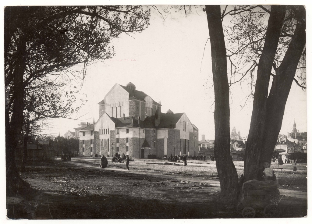 The Drama Theatre's view from the south of the current Real School's crown. Ca 1910