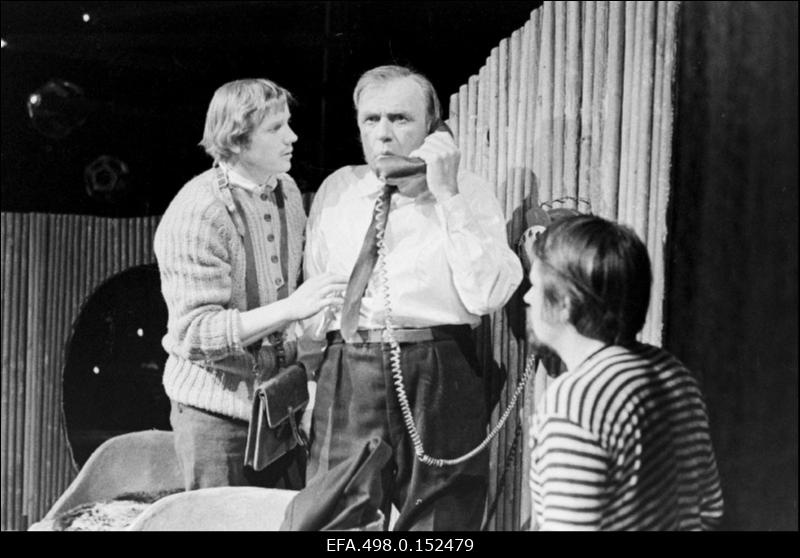 Stseen A. Šteini näidendist Appi, tuju reibas, lähme põhja RAT Vanemuises. Maritš - Väino Uibo (vasakult), Šompalov - Elmar Salulaht.