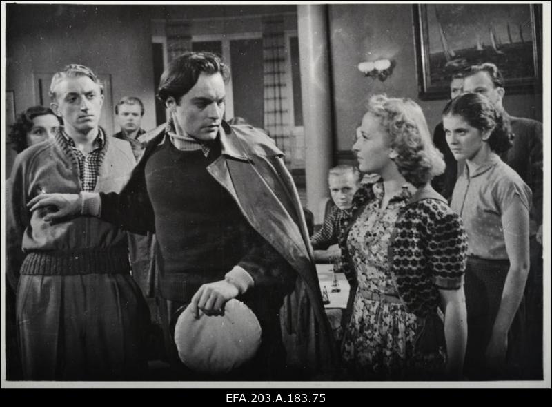 Kaader filmistuudio Tallinnfilm mängufilmist Jahid merel.