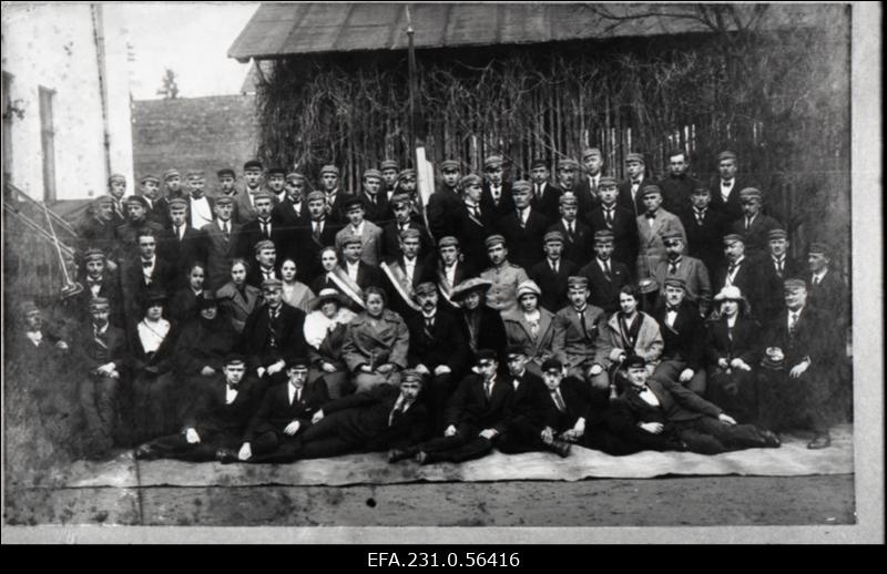 Korporatsiooni „Fraternitas Estica“ liikmed, vilistlased ja külalised 15. aastapäeval.