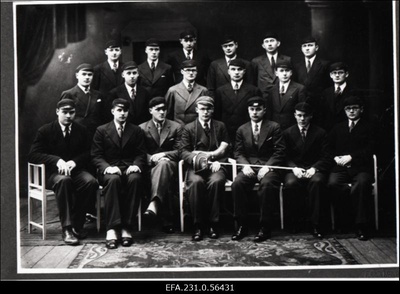 Korporatsiooni „Fraternitas Estica“  coetus I semestril 1934. aastal.  duplicate photo