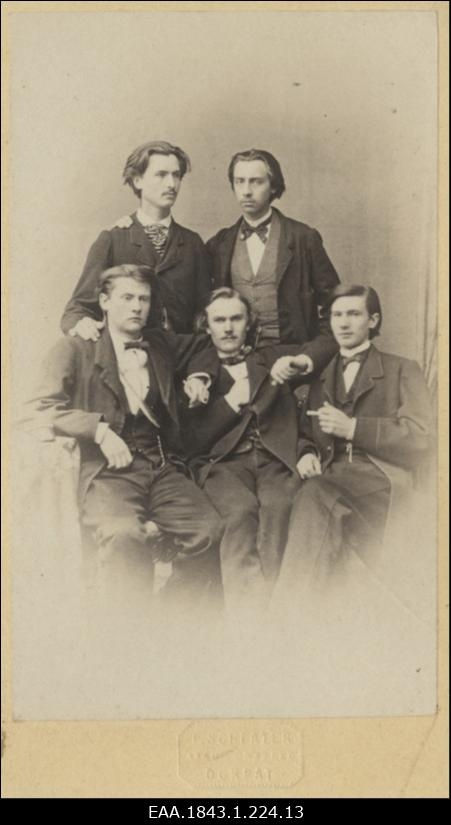 Katya Ryabovaning yalangoch fotosurati