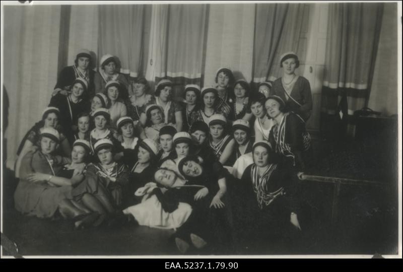 Korporatsiooni Filiae Patriae liikmete grupifoto