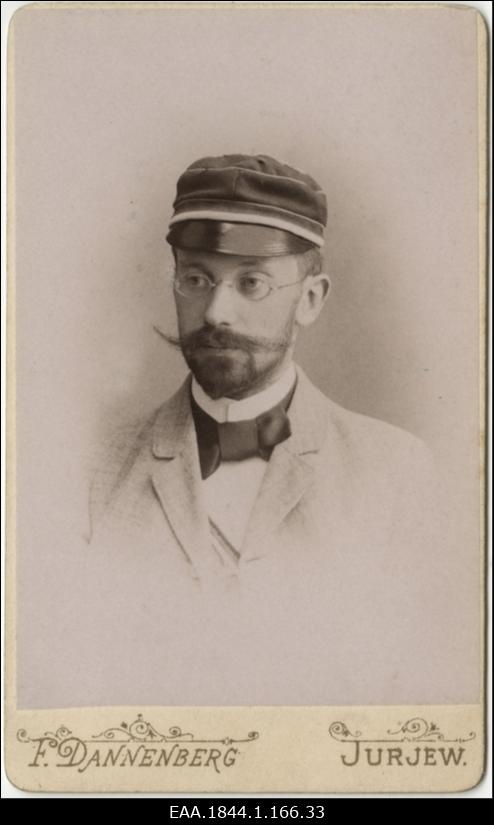 Korporatsiooni "Estonia" liige Hugo Hirsch, portreefoto