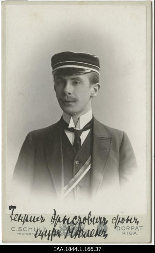 Korporatsiooni "Livonia" liige Heinrich (Harry) von zur Mühlen, portreefoto