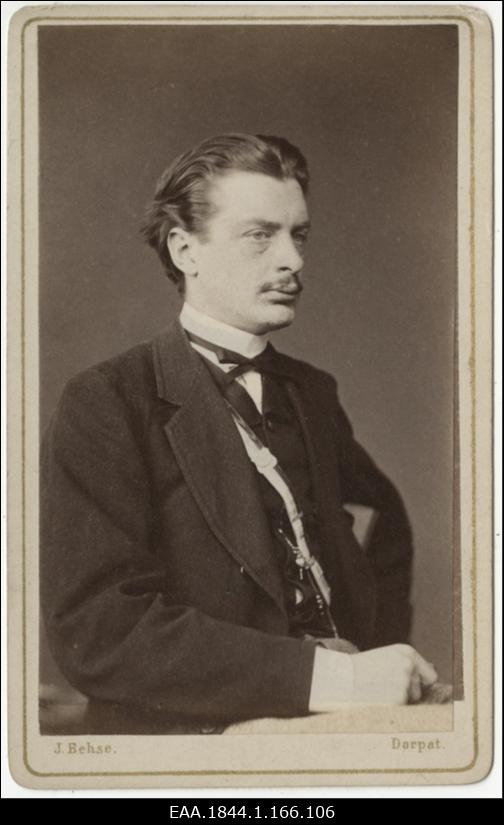 Korporatsiooni "Estonia" liige parun Arthur von Stackelberg, portreefoto
