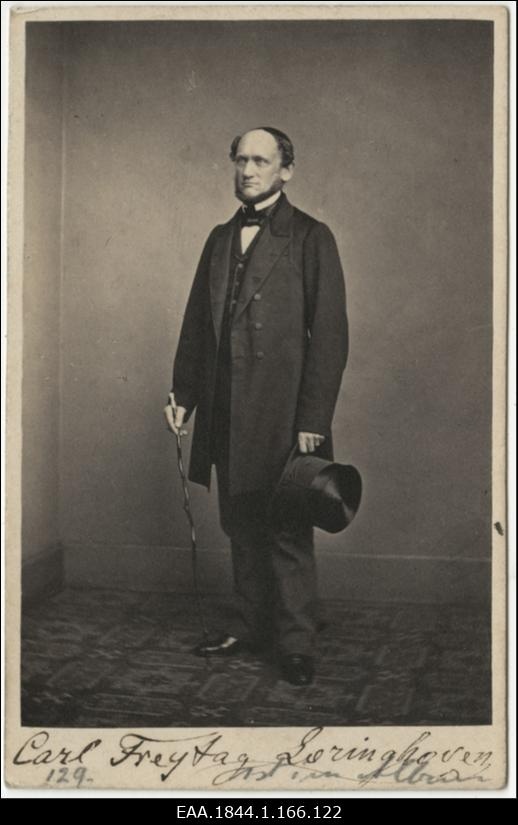 Korporatsiooni "Livonia" vilistlane Karl Freytag von Loringhoven, portreefoto