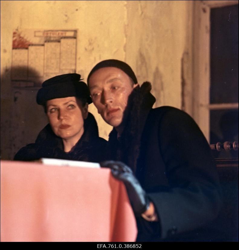 Filmi "Äratus" filmimine. Maria Klenskaja Linnanaise osas. Sulev Luik Linnamehe osas.