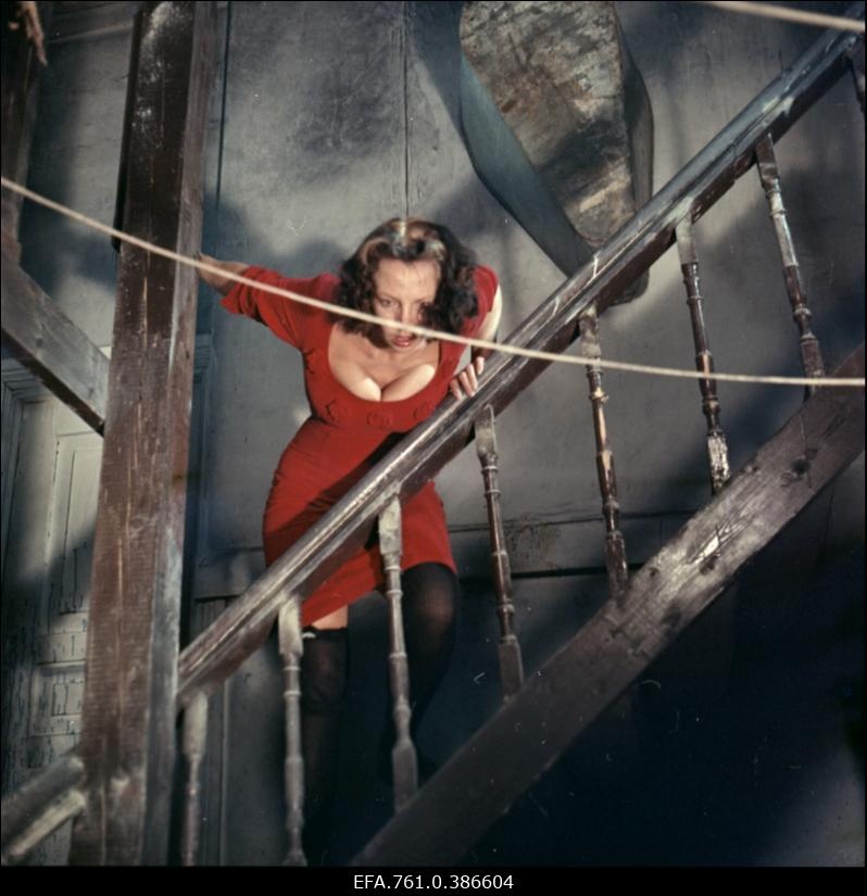 Filmi "Äratus" filmimine. Ülle Kaljuste Saareaugu Aliide osas.