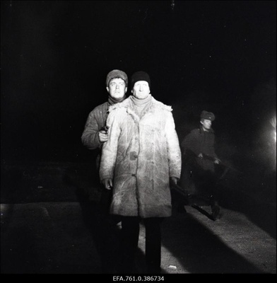 Filmi "Äratus" filmimine. Määritsa lahingu lõpp. Jaan Rekkor Peeter Kängsepa osas. Mati Klooren Richardi Sassi osas.  similar photo