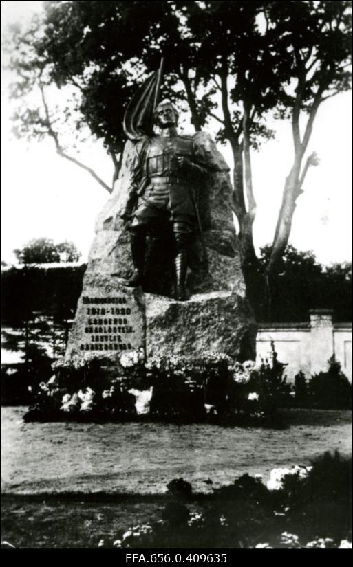 Kuressaare Eesti Vabadussõjas langenute mälestussammas.
