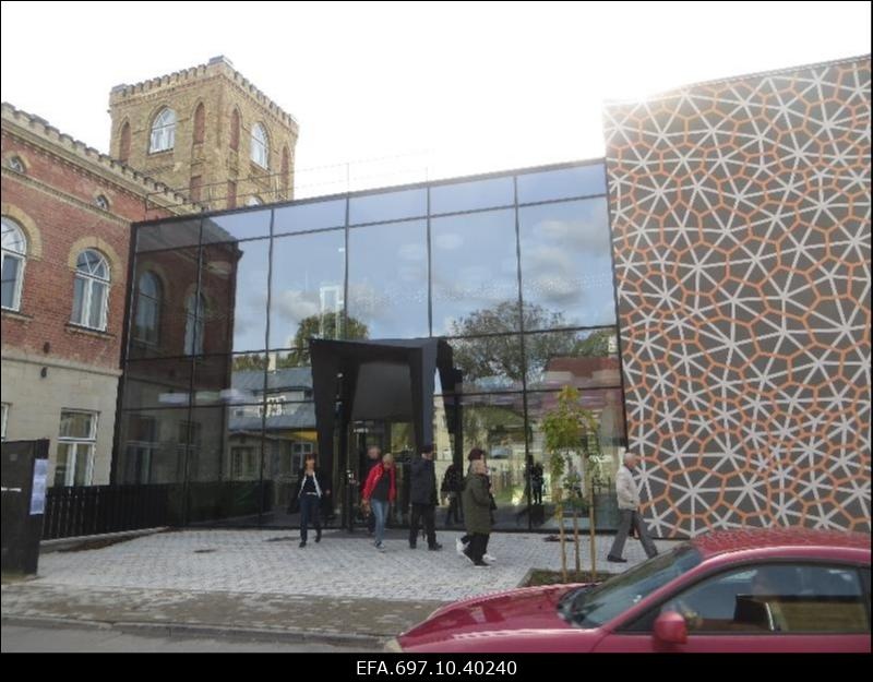 Kogu pere elamuskeskus, alternatiivajaloomuuseum Thule Koda. Välisvaade.