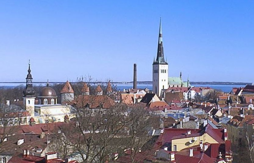 All-city. View of the Court Street View Platform n-sunnas towards the Oleviste Church rephoto