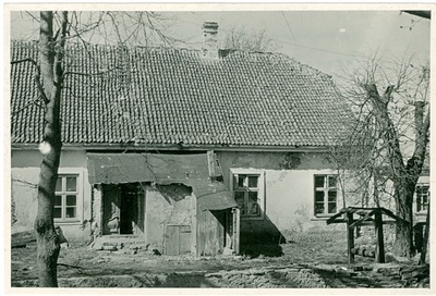 Foto. Lääne Maakondlik Muuseum, tagakülg, detsember 1948. Mustvalge.  similar photo