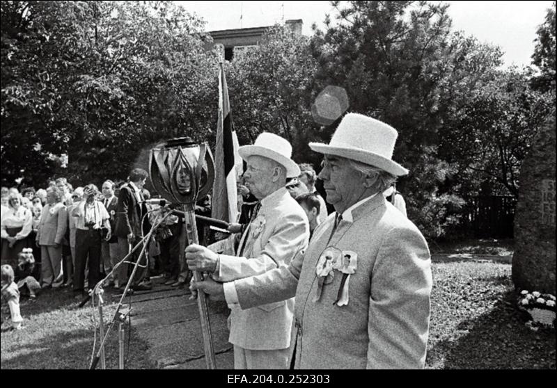 Tartu laulupüha. U. Uiga ja R. Ritsing.