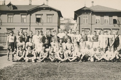Rahvusvahelistest kergejõustiuvõistlustest osavõtjad  duplicate photo