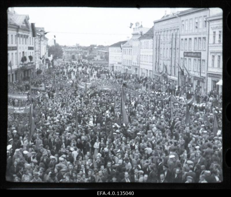 Noorsoo pidustused Tartus.