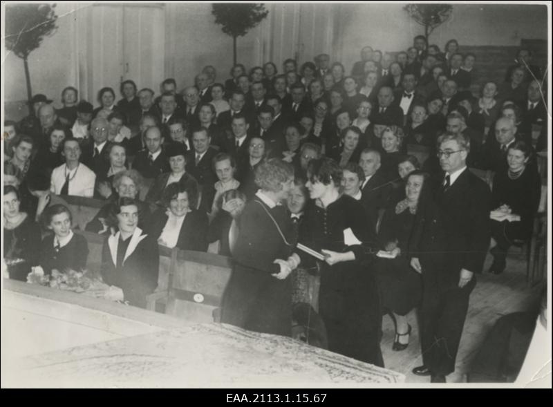 Proua M.Oleski 60-nda sünnipäeva aktus Vanemuise Teatri väikses majas