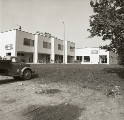 Kaubanduskeskus Orissaares, vaade. Arhitekt Olga Bruns  duplicate photo