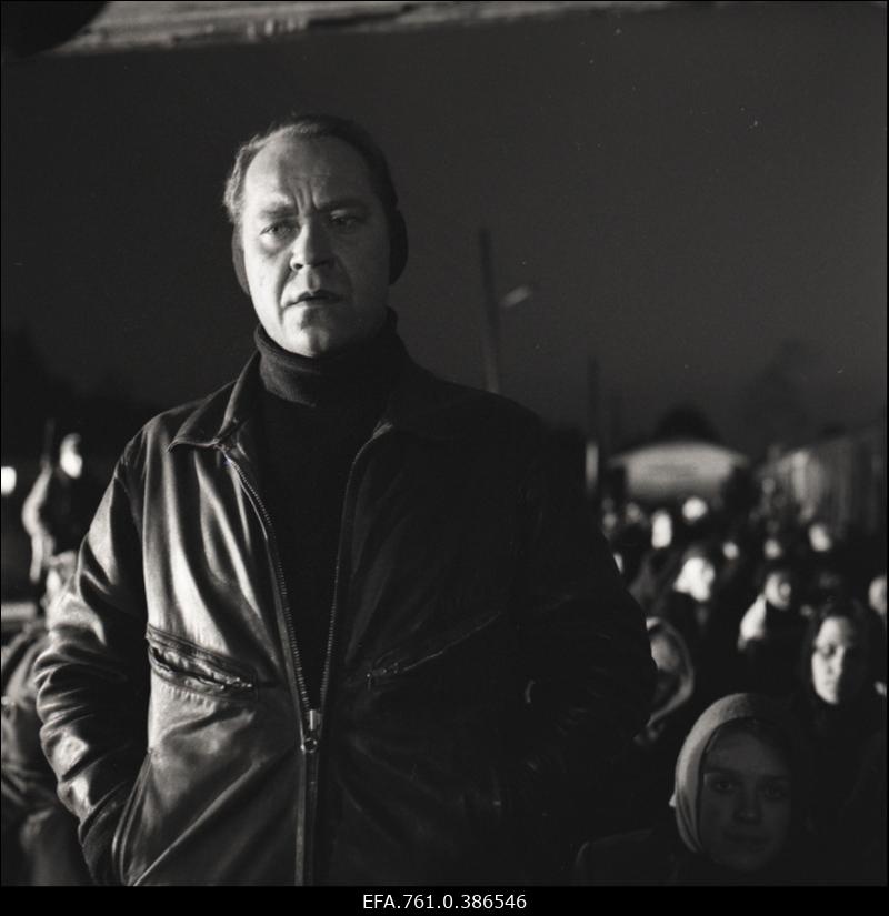 Filmi "Äratus" filmimine. Tõnu Kark Voldemar Rassi osas.