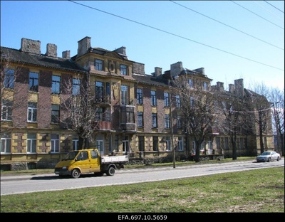 Peeter Suure merekindluse garnisoni üleajateenijate elamu Koplis.  similar photo