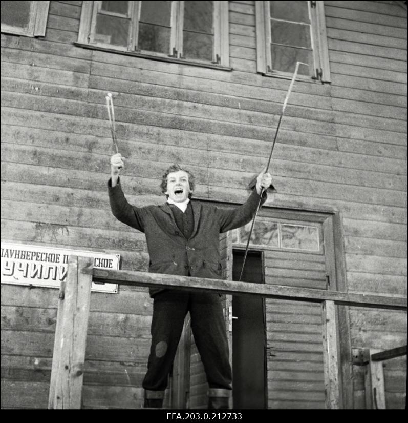 Tallinnfilmi mängufilm "Kevade". Tootsi osas Aare Laanemets.